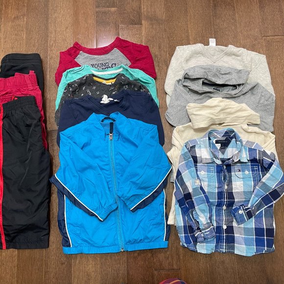 Boys Clothing Bundle sz 2 - Picture 1 of 10